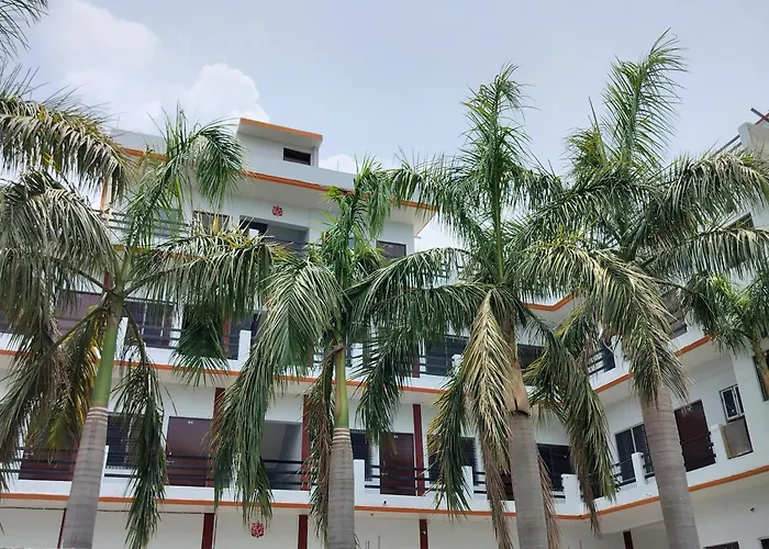Raj Lakshmi Sadan Ayodhya Hotel