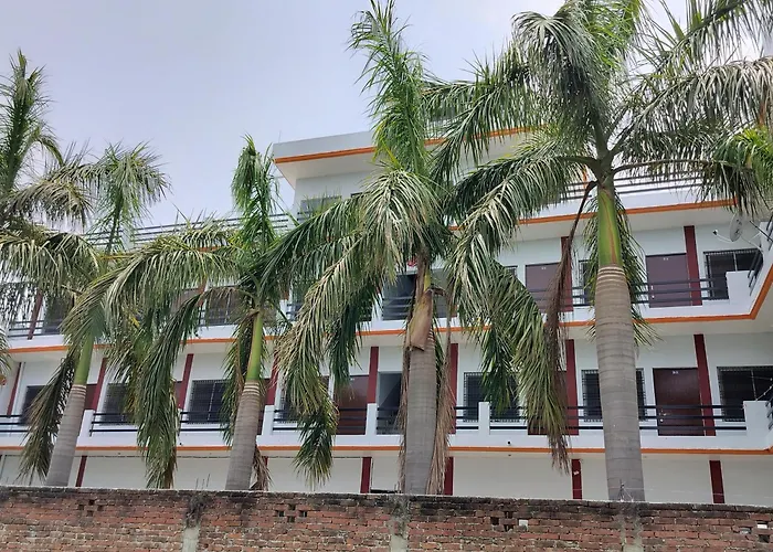 Raj Lakshmi Sadan Ayodhya Hotel