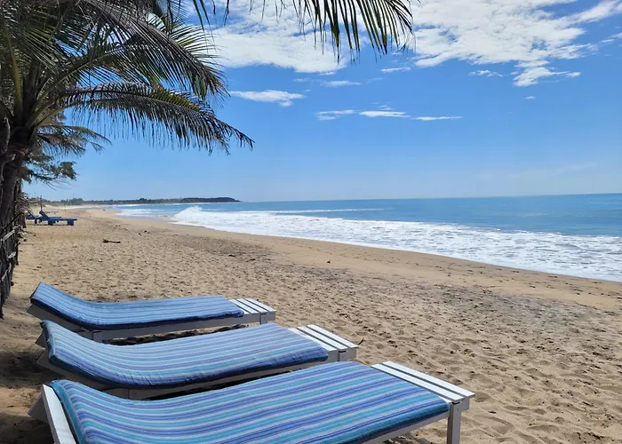 Galaxy Lounge Hotel Arugam Bay