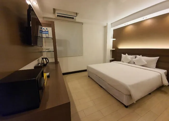 Clover City Center Plus Hotel Yangon