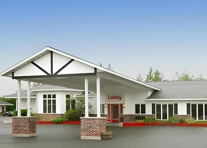 Econo Lodge Lakeshore Manistique