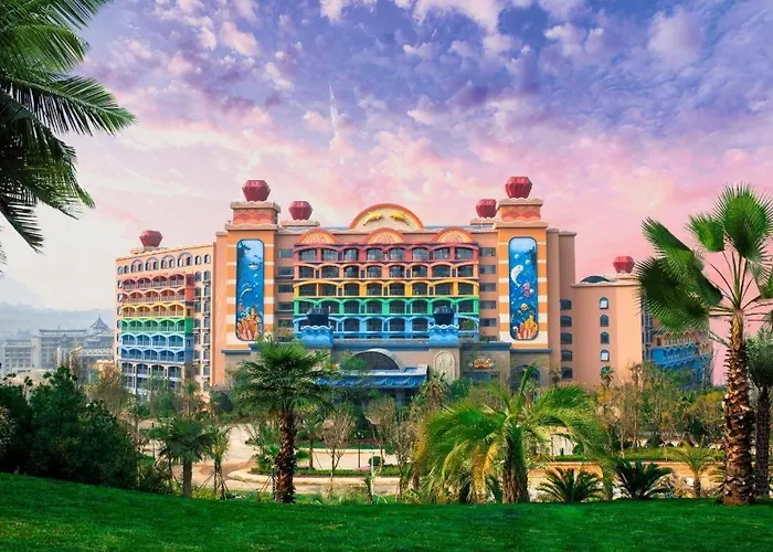 Dolphin Bay Hotel Kunming