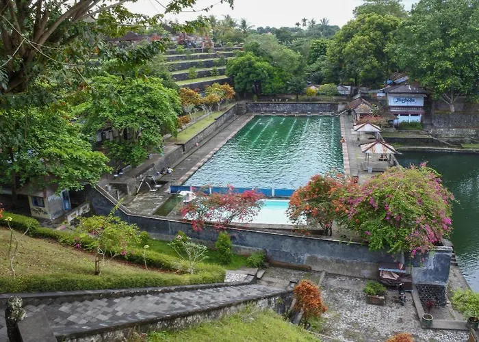 Crystal City Hotel Mataram