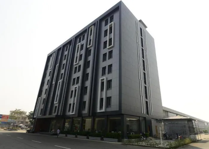 Holly Hotel Yangon