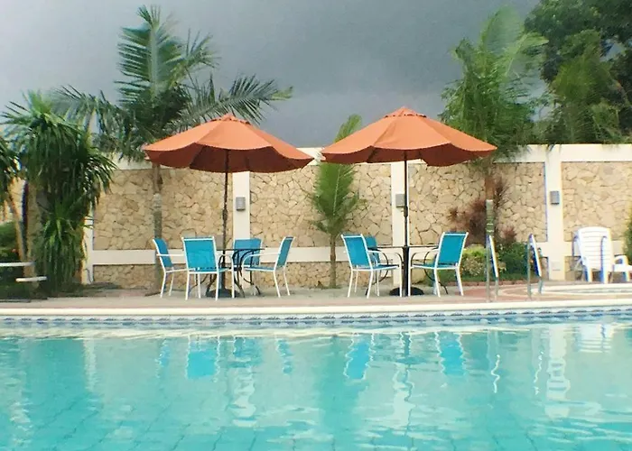 West Loch Park Hotel Vigan