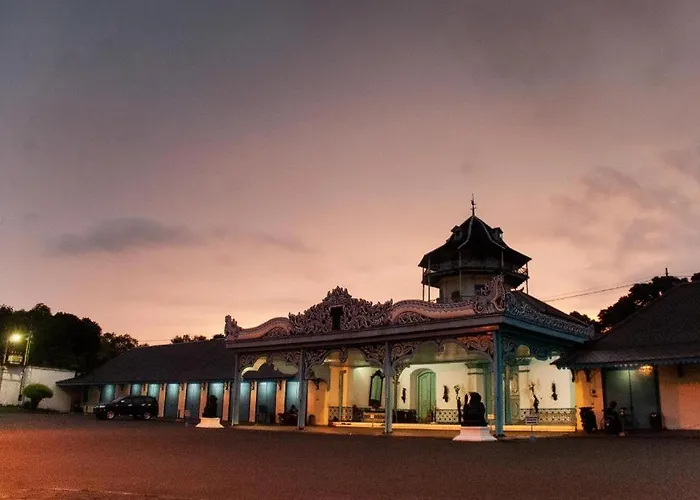 Griya Surya Hotel Surakarta 