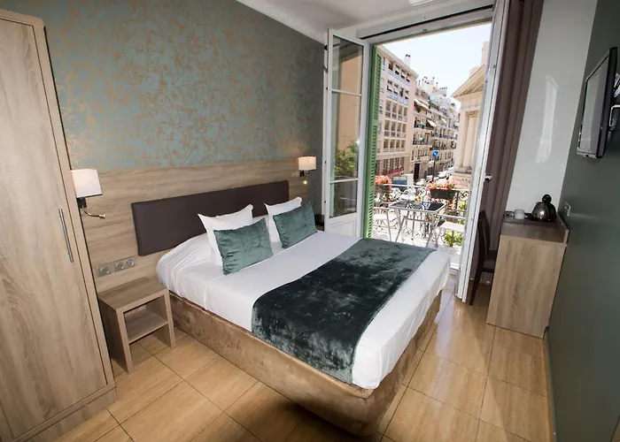 Hotel Parisien Niza