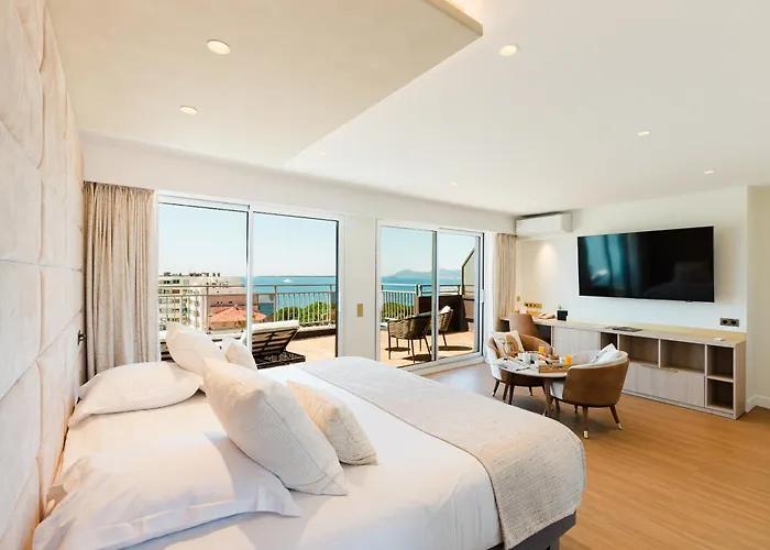 Hotel Helios Juan-les-Pins