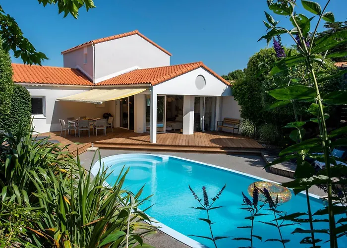 Hotel Oasis Les Jardins des Sables d'Olonne à Les Sables-dʼOlonne