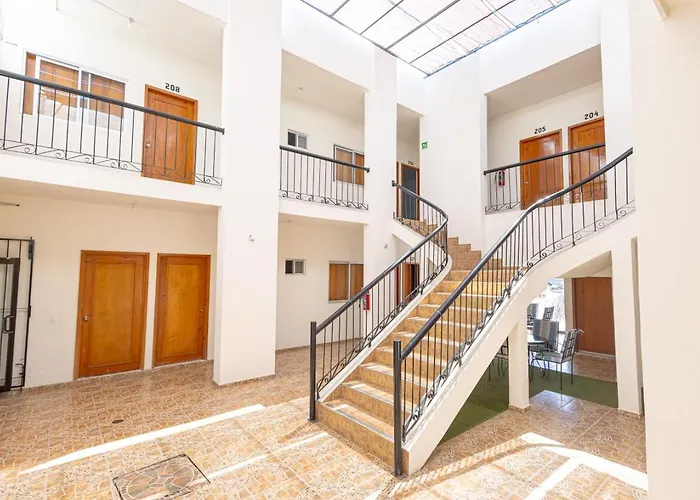 Hotel Salvatierra La Paz