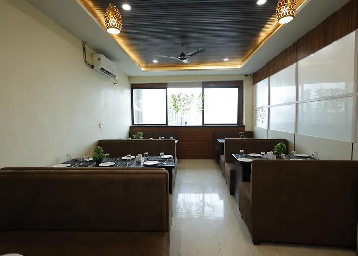 Silver Oaks Inn Mathura