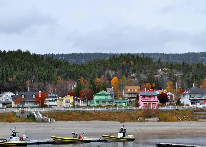 Hotel Le Pionnier Tadoussac