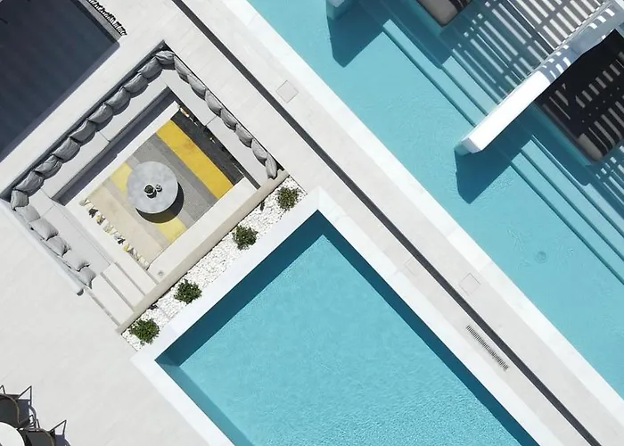 Quartano Suites By Heliessa, Adults Only Naousa