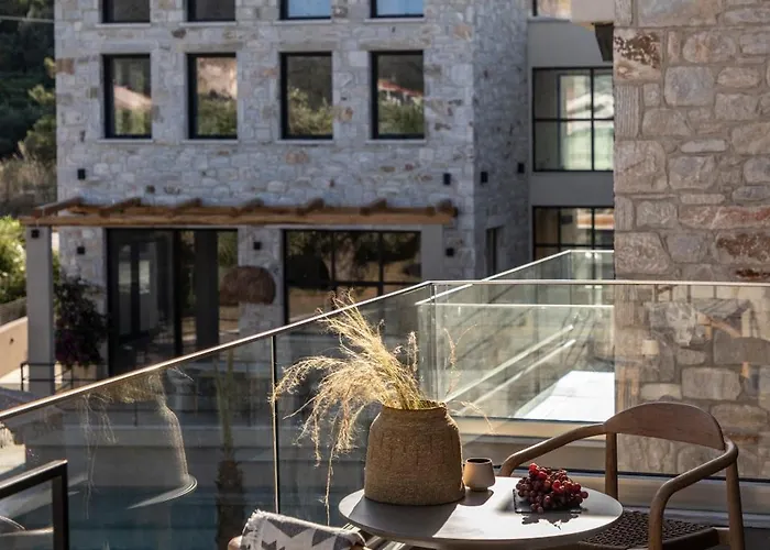 Nikoleta Hotel And Villas Limenas 