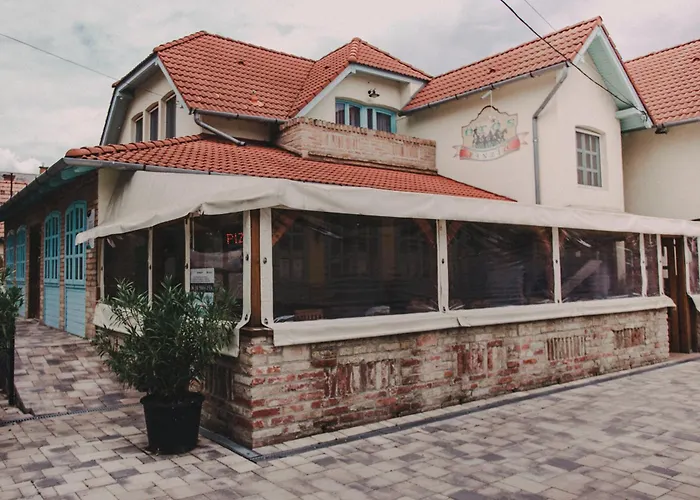 Ötösfogat Panzió Panzió Siófok