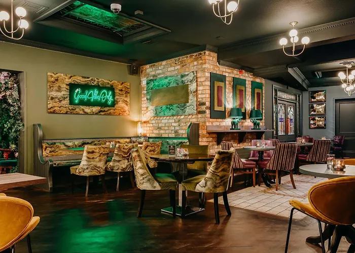 The Farnham Arms Hotel Cavan