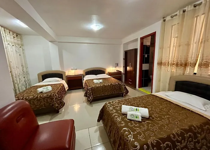 Hotel Residencial Los Tres Pinos Chiclayo
