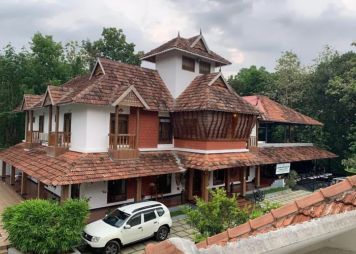 Vajra Ayurveda And Yoga Retreat Aparthotel Kochi