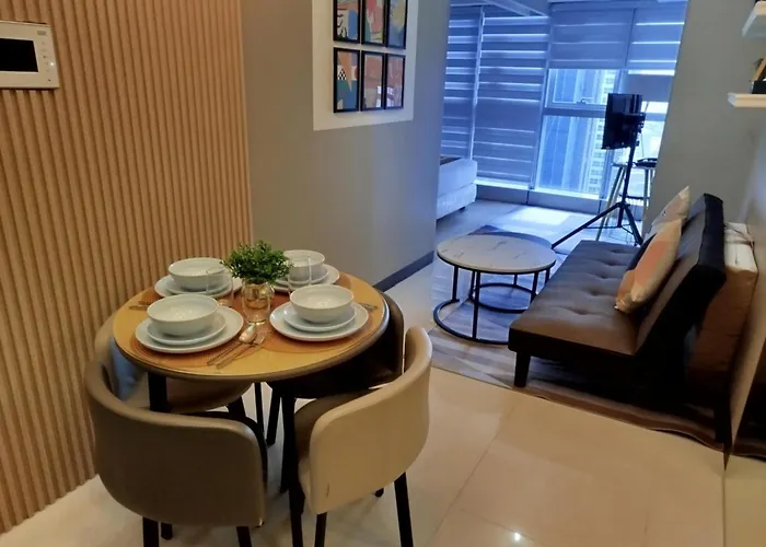Uptown Parksuites Tower 1 Bgc Taguig