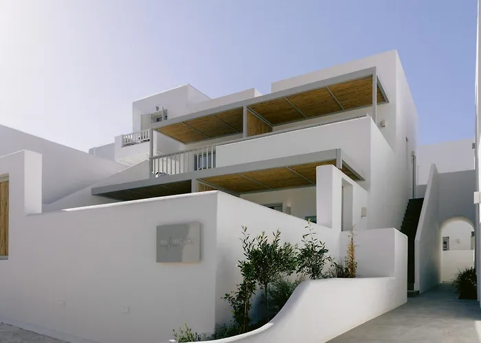 Mr & Mrs White Paros Suites & More Naousa