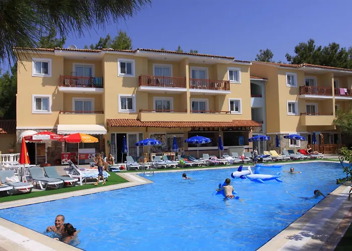 Pine Club Apart Hotel Kusadasi