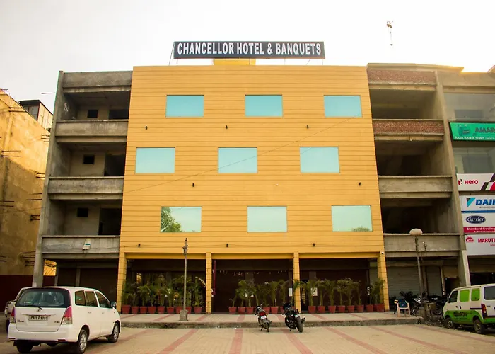 Hotel Chancellor Jalandhar