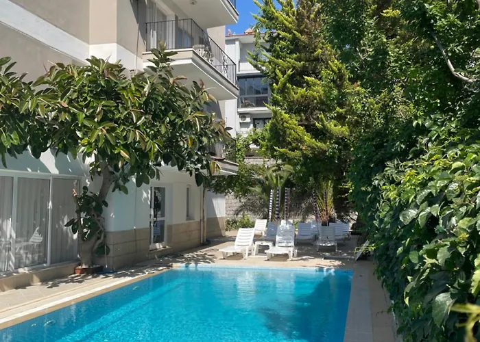 Fora Apart Otel Çeşme