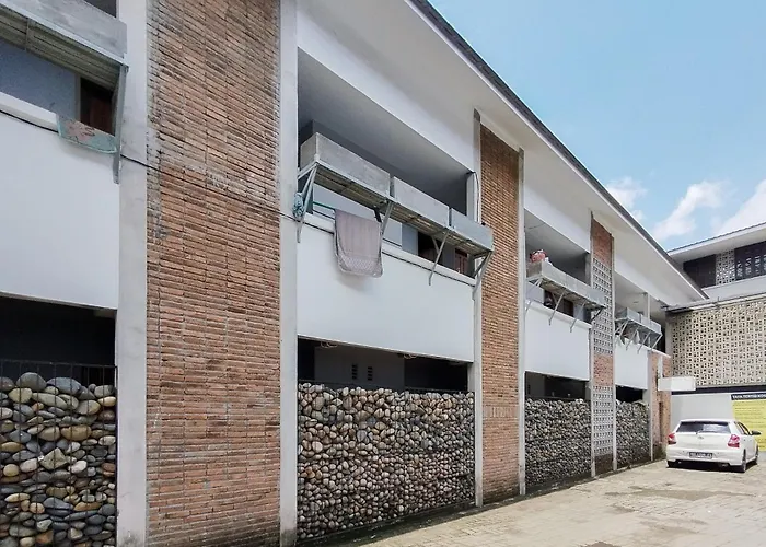OYO 1345 Alfalah Residence Medan