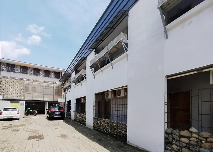 OYO 1345 Alfalah Residence Medan