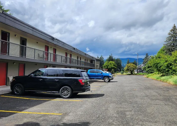 Columbia Gorge Inn Cascade Locks