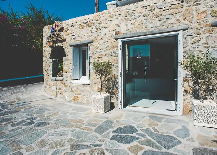 Hippie Chic Hotel Agios Ioannis Diakoftis