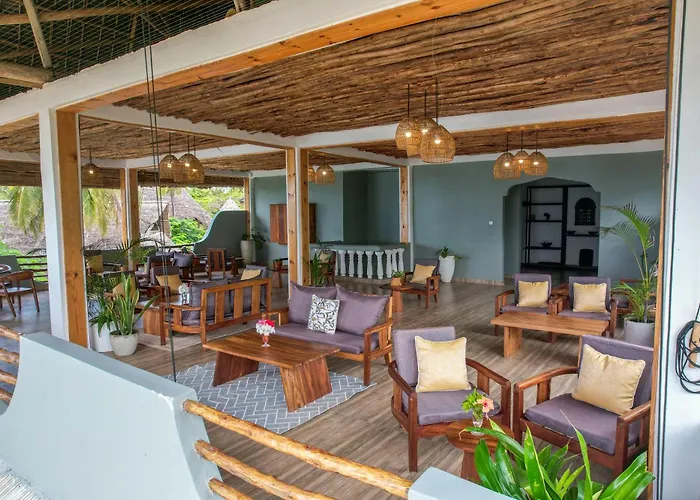Mnana Beach Bungalows Pingwe