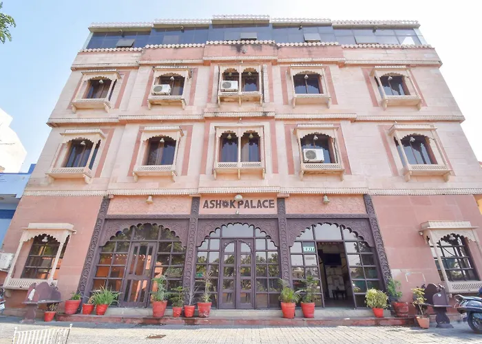 Hotel O Ashok Palace Jaipur