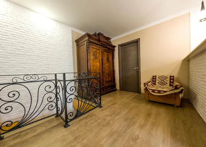 House 54 Hotel Kazbegi