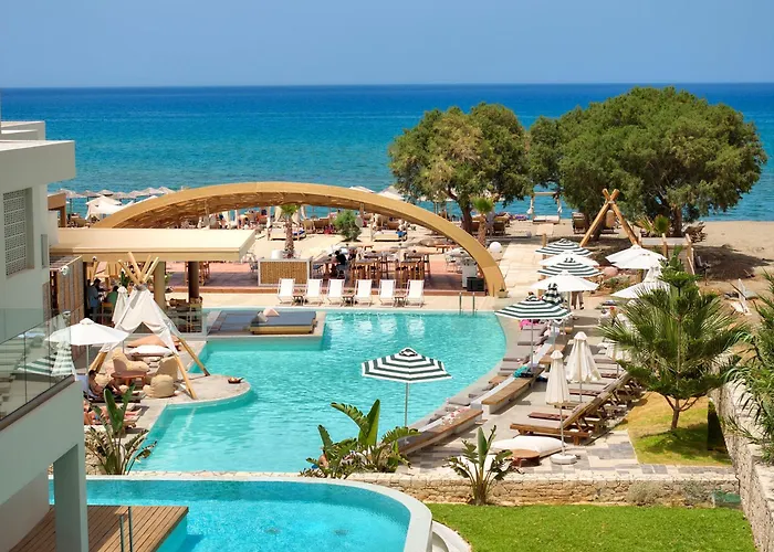 Enorme Teatro Beach Amoudara Lasithiou