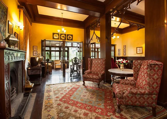 The Himalayan Hotel Manāli
