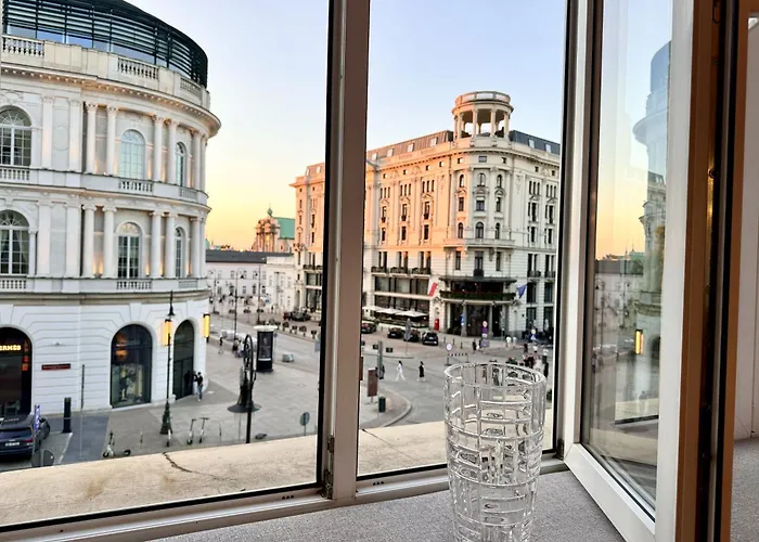 Mondrian Luxury Suites & Apartments Market Square I Varsovia