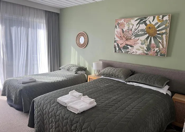 Riverbank Park Motel Bright