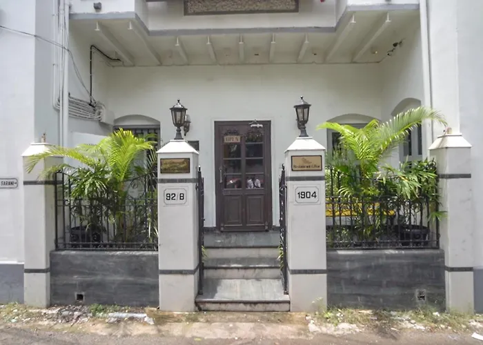 The Corner Courtyard Hotel Kolkata