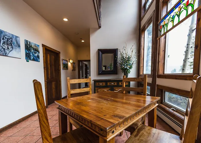 Taharaa Mountain Lodge Estes Park