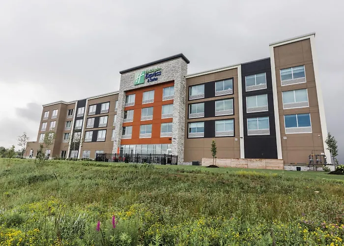 Holiday Inn Express & Suites - Welland