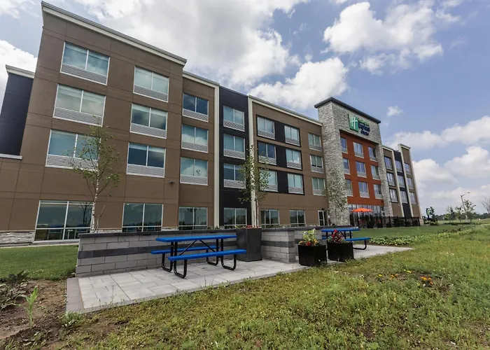 Holiday Inn Express & Suites - Welland