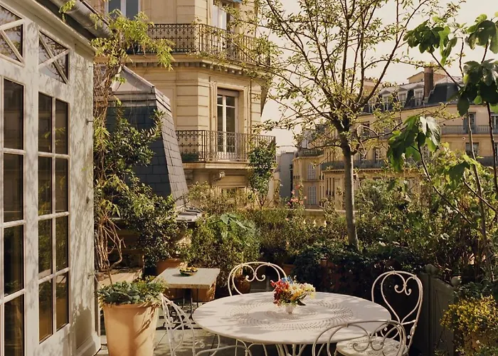 Chateau Voltaire París