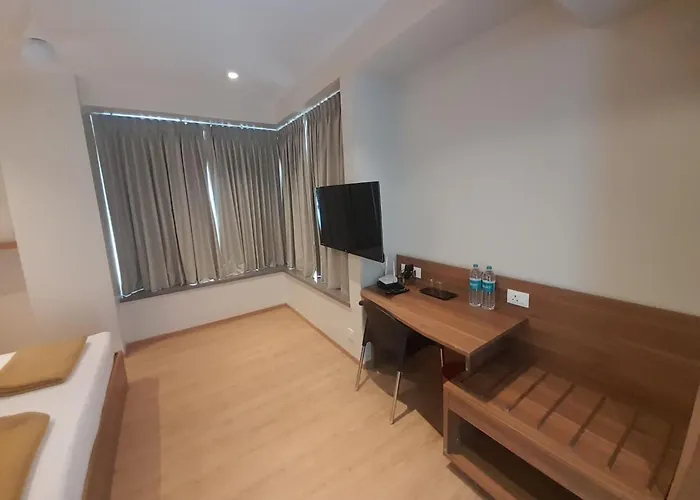 Hotel Krystal Sangli