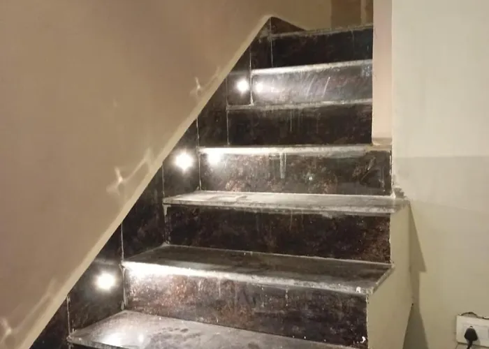 Radha Madhav Ashram Hotel Vrindavan