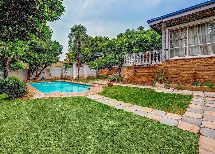 Omphile Retreat Hotel Roodepoort