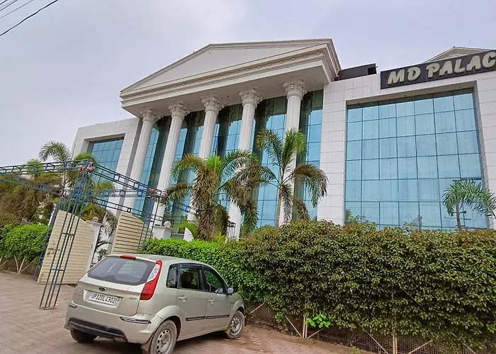 M D Palace Lucknow