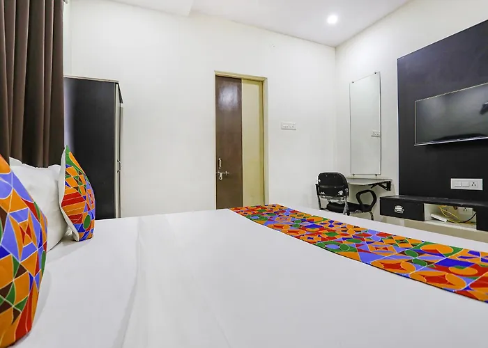 Fabhotel New Shraddha Inn - Nr Airport Colony Nagpur