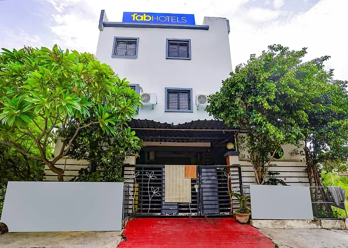 Fabhotel New Shraddha Inn - Nr Airport Colony Nagpur