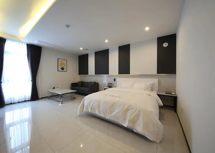 Calton Hill Hotel Jeonju